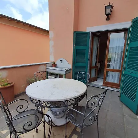 Paola - Charme -